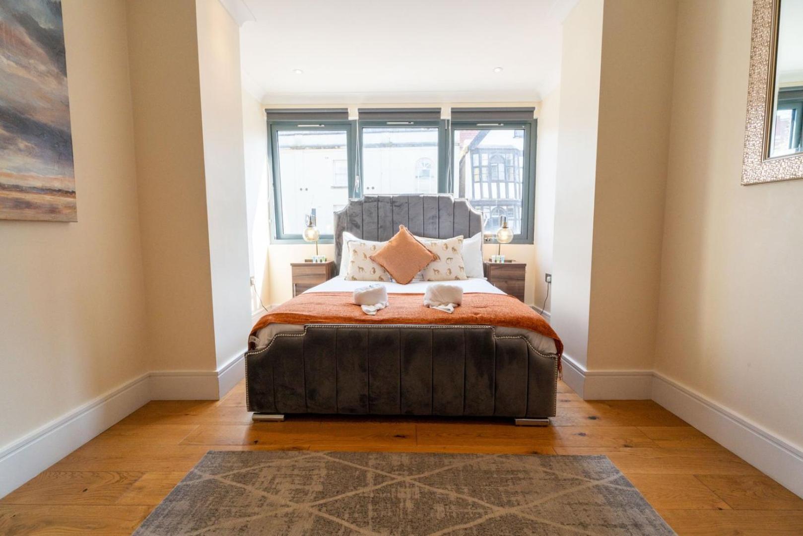 Vibrant Old 2br - Full Kitchen Wifi Apartamento Bristol