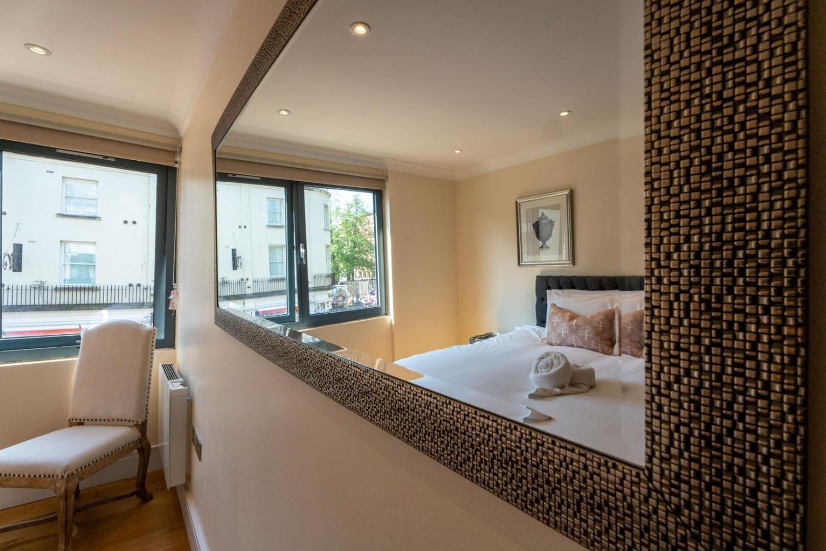 Vibrant Old 2br - Full Kitchen Wifi * Bristol