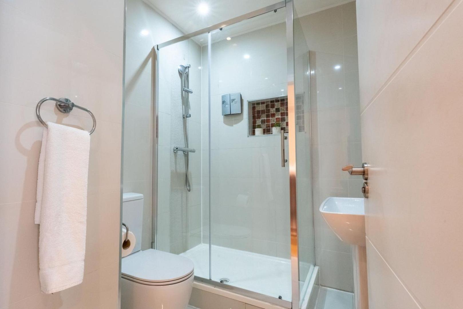 Apartamento Vibrant Old 2br - Full Kitchen Wifi